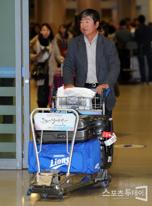 [포토] 류중일 감독 '이번 시즌도 우승을 위해!'