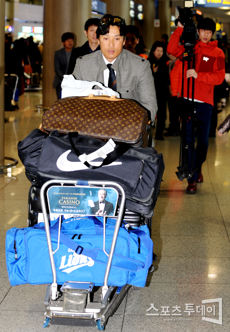 [포토] 이승엽 '올 시즌 기대해주세요'