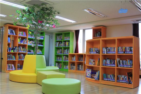 용두어린이도서관 4층 열람실 