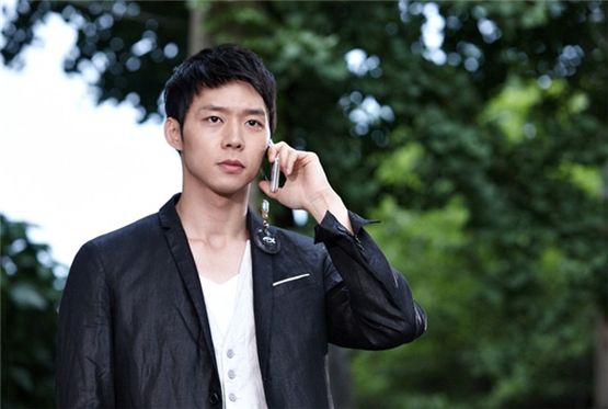 JYJ Park Yuchun halts shooting for SBS' "Rooftop Prince" 