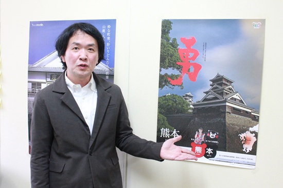 우에다 다이스케씨가 일본 3대 명성으로 꼽히는 구마모토성(가토 기요마사가 세운 성)을 설명하고 있다.