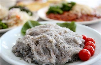 태안반도 남면지역 봄철대표음식 실치회