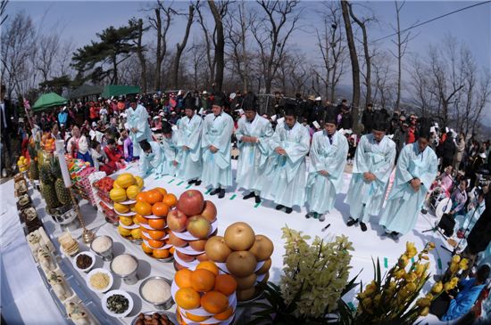 중랑구, 400년 전통의‘봉화산 도당굿’ 개최