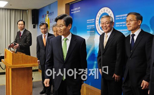 [포토] 공정선거 다짐하는 김능환 중앙선관위원장