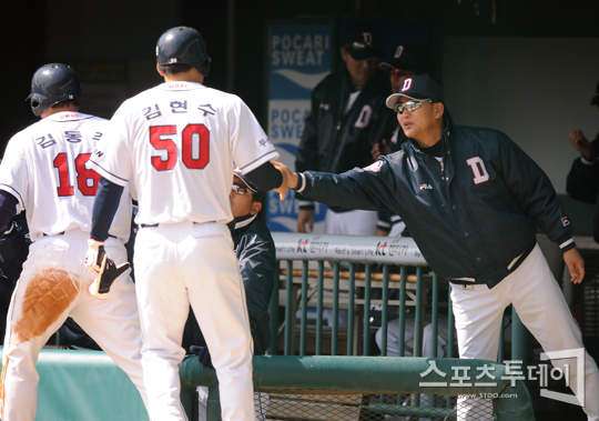 [포토] 김진욱 감독 '동주,현수 다녀왔니'