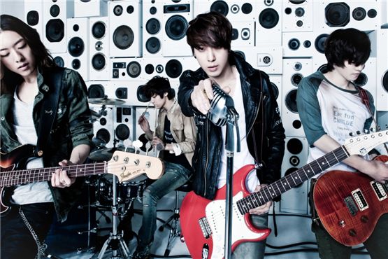 CNBLUE's concert DVD No. 2 on Oricon's weekly chart 
