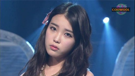 아이유 고양이 표정(출처 : NTV 방송캡쳐)