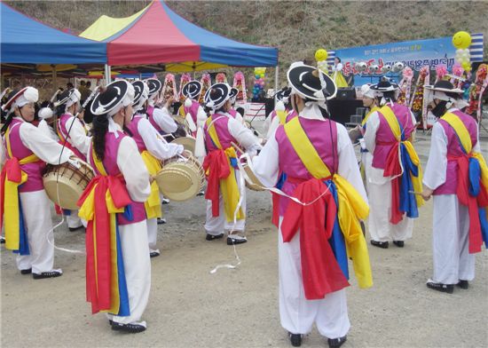 지난해 열린 '제1회 지곡 왕산포구 갯마을축제' 모습