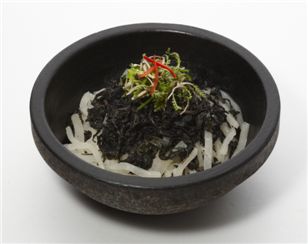 비비고, 봄 특선 메뉴 9종 출시