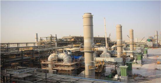 UAE서 가장 큰 가스처리공장 시설로 오는 2013년 5월 완공을 목표로 작업이 한창이다.
