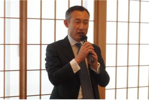 이호림 오비맥주 사장이 지난 2일 일본 쿄토에서 기자간담회를 열고, 오비맥주의 대표 브랜드인 '카스'를 아시아 1등 맥주로 발전시키겠다는 포부를 밝히고 있다. 