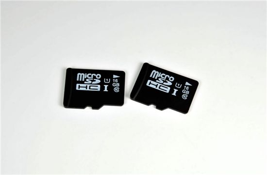 삼성전자, 초고속 UHS-I microSD 카드 양산