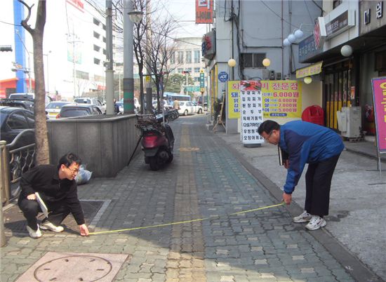 동대문구, 해빙기 맞아 도로 일제 점검