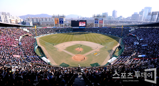[포토] '프로야구가 돌아왔다!'