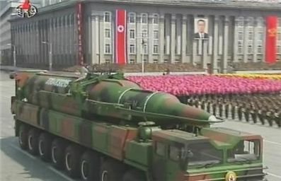 "무서운 북한의 '신형 미사일'이 가짜라니"