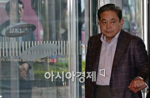 [포토] 이맹희씨 관련해 할 말 많은 이건희 회장
