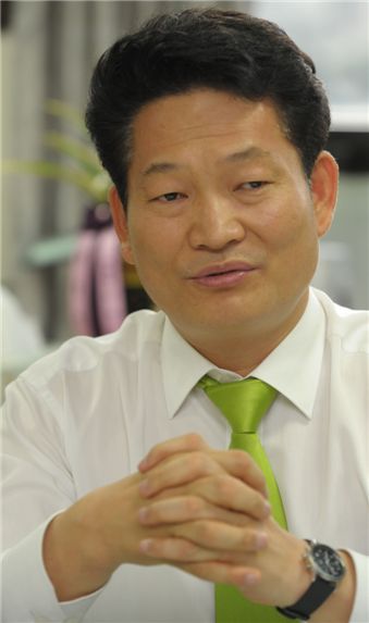 "송영길 시장과 문성근 '눈물의 통화' 왜?"