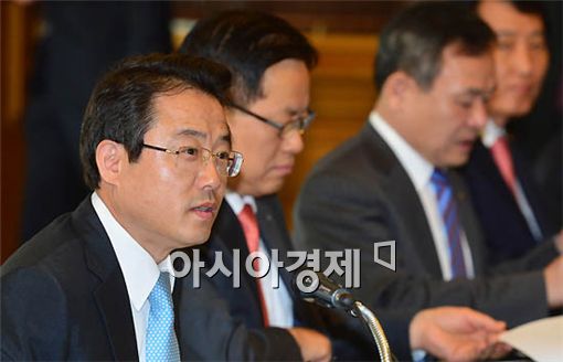 권혁세 "금융권, 이익 확대 치중해 서민 어려움 외면"(종합)
