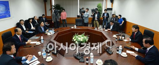 [포토] 방통위 찾은 민주통합당