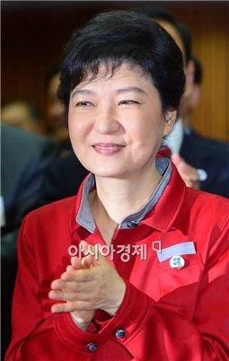 박근혜 비대위 마감 성적표는…쇄신 'A' 소통 'C'