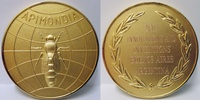 2011년 세계양봉대회 '최우수과학기술 금상'의 수상메달.