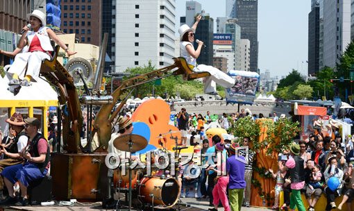 [포토] 흥겨운 지구촌 한마당 축제
