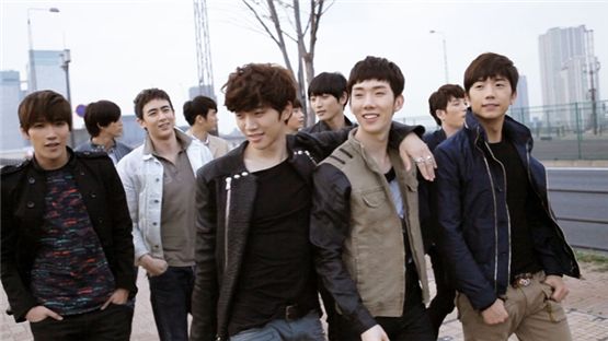 2PM, 2AM join forces to sing theme song for documentary film 