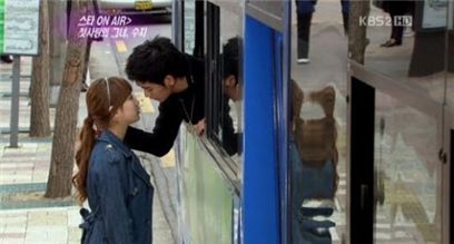
(출처: KBS 2TV '연예가중계' 방송 화면)