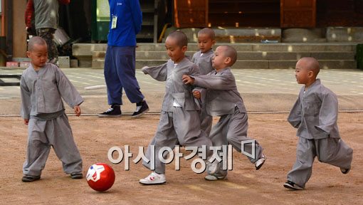 [포토] 즐거운 동자승들