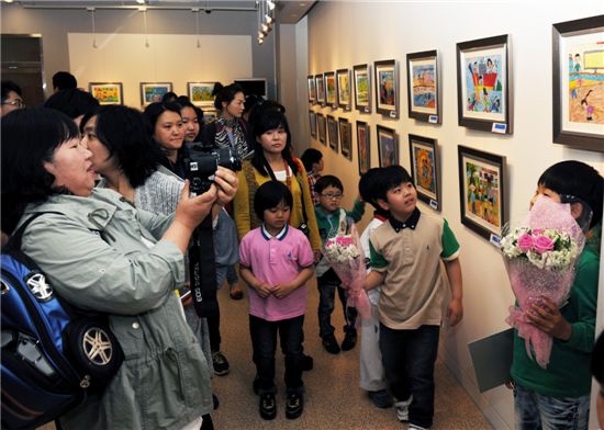 현대삼호重, 어린이 그림대회 입상작 전시