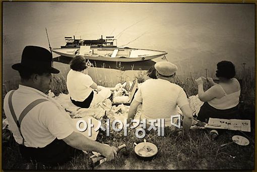 [포토] 마른 강변에서