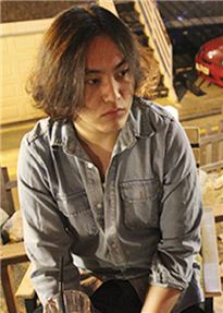 [나만의 개성 튜닝산업이 뜬다]“밋밋한 신발에 액센트 틈새시장 공략 적중” 