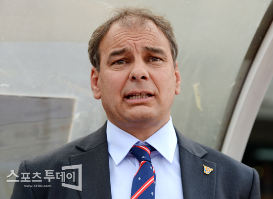 '외인' 모아시르 감독의 K리그 적응기