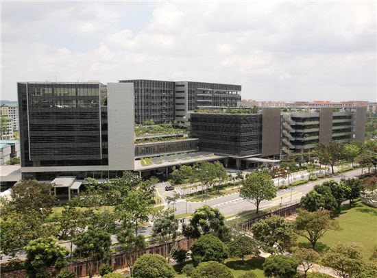 현대건설이 지난 2010년에 완공한 쿠텍 푸아트 병원. BCA 시공부문 최고 권위의 건설대상을 수상했다.

