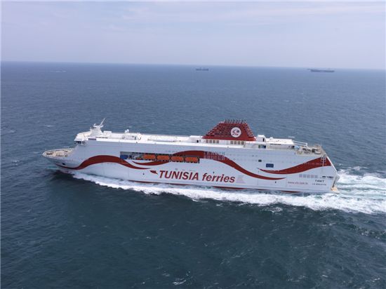 ▲대우조선해양이 건조한 세계 최대 규모 페리선 '타니트'호의 시운전 모습.