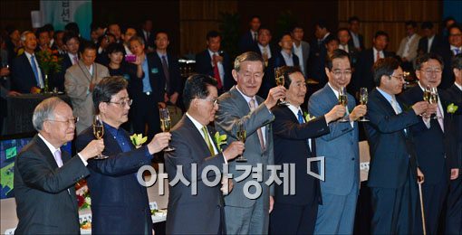 [포토] 19대 국회 개원 축하는 재계