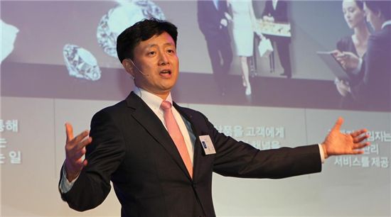김신 현대證 사장의 도전 "품질경영으로 위기 넘는다"