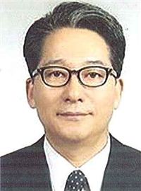 신텍 대표이사로 선임된 박윤식 한솔이엠이 대표