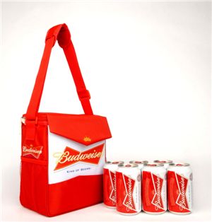 "버디와이저 마시고 쿨러백 받으세요"