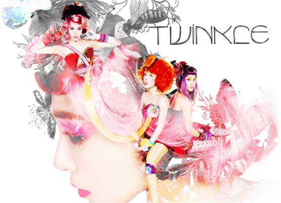 "TWINKLE" reclaims No. 1 spot on Gaon chart, refuses to fade away