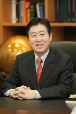 최지성 신임 삼성그룹 미래전략실장