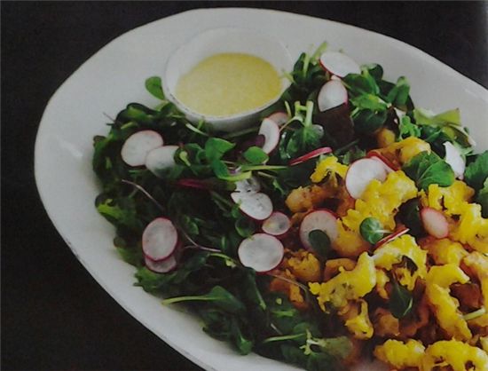 [추천! 금주의 제철메뉴]조개관자 해초비빔밤과 장어튀김 샐러드