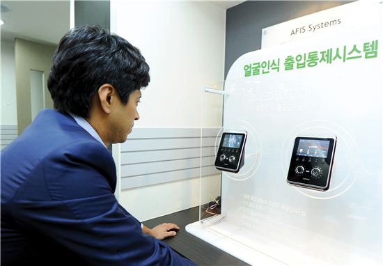 바이오 인식기술의 ‘칭기즈칸’ 얼굴인식으로 세계정벌