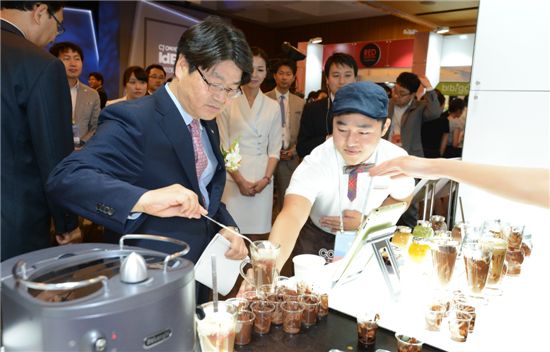 [포토]"대한민국 젊은이들의 꿈과 미래를 지원합니다"