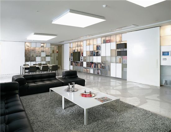 해외 유명디자이너 장누벨이 디자인한 갤러리아포레 100평형 거실