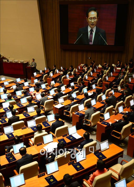 [포토] 19대 국회 개원 축사하는 이명박 대통령