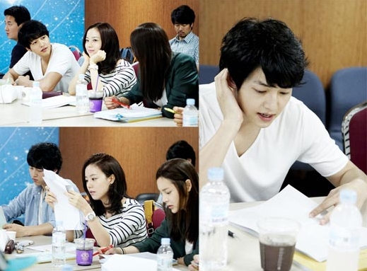 Song Joong-ki, Moon Chae-won attend 1st script reading