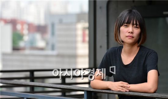 [인터뷰]'두개의 문' 홍지유 감독 "독립다큐, 만들수록 가난해진다"②