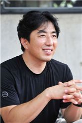 집은 스토리와 복선이 있는 영화다 