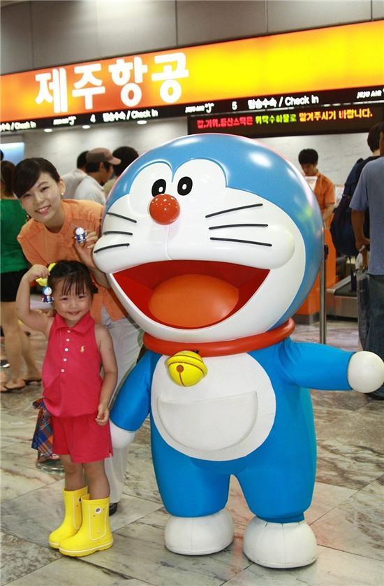 제주항공은 여름 휴가철을 맞아 어린이 고객들을 위한 도라에몽 이벤트를 실시한다. 